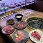 回転焼肉一升びん - 