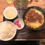 肉食堂 最後にカツ。 - 究極のトンシビレ(200㌘) 1,200円
