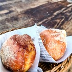 GROTTA PICCOLA  - ボンボローニ