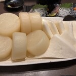 酒とひもの 人情酒場 - だいこん、はんべん