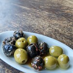 GROTTA PICCOLA  - オリーブ4兄弟