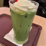 サンズカフェ - アイス抹茶ラテ Lサイズ 580円（税込）