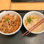 なか卯 - 料理写真:牛すき丼(並)･はいからうどん(小) セット 890円