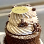 LuLu - ・ショコラミキュイ　店内にて撮影。