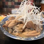 馬刺し 炭火焼き くるみ - ホルモン煮込定食