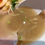 麺家 たけ田 - スープの感じ