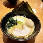 らあめん 万咲 - 豚骨塩　味玉トッピング