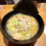 らあめん 万咲 - 背脂ニンニクもやしらあめん