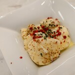 赤白 - 長芋マリネ　檸檬マスタードコンフィ仕立て　ピンクペッパーを振りかけて（390円）