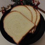 天然酵母の食パン専門店 つばめパン&Milk 名駅店 - 