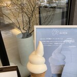 Ａpero&Patisserie acoya - 案内ポスターと瓜二つ　鏡に映ってるんじゃないよ