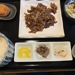 おかげ横丁 豚捨 - 