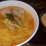 麺屋海神 新宿店 - あら炊き辛塩らぁめん　天然じねんじょ丼