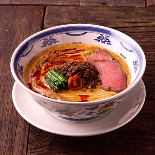 和牛担々麺