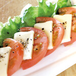 肉バル ココロ - カプレーゼ