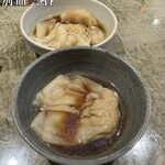 ZEN LABORATORY - 海老雲呑1個、肉雲呑1個※取り違えで海老雲呑1個サービスしてくれました