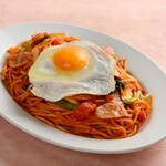 ローマ軒 - 料理写真:ナポリタン目玉焼きトッピング