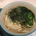 やいま村 - 料理写真:アーサと海ぶどうのそば(並)