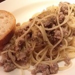 カレタナ トラットリア イタリアーナ - 名物・ソーセージと焼ナスのスパゲッティーニ（日替わりパスタ・ランチ）