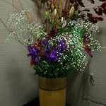 ふぐ 福治 - エレベータ・ホール（兼喫煙スペース）の生け花 2014.12.x