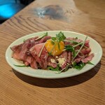 Early bird - 淡路牛の炙りユッケ