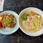 小籠包ガーデン大地 - 