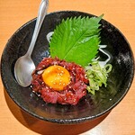 八剣伝 阪急南茨木駅前店 - さくらユッケ