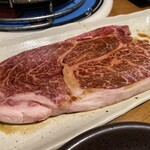 焼肉ホルモンやまと - ロース肉