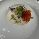 ジョンティ アッシュ - カスベ(エイヒレ)、イクラ、シャインマスカット