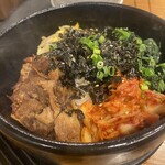 焼肉ホルモンやまと - 冷麺の代わりに石焼きビビンパにしてもらった