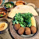 カールヴァーン トウキョウ - 