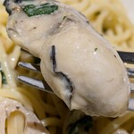 Cafe La MILLE - 料理写真:牡蠣と黒トリュフのポルチーニクリームソース