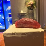 初音鮨 - 青森産大間のマグロ赤身