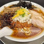 燕三条らーめん潤 - 料理写真:辛脂中華（大盛り）