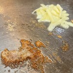 鉄板焼たままる - 