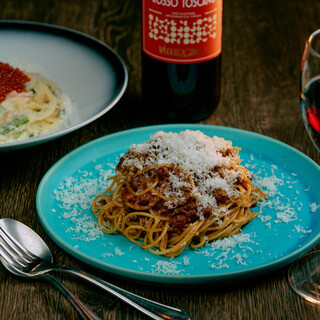 【記念日〜女子会まで◎】名物料理が勢揃いの、お得なコース！