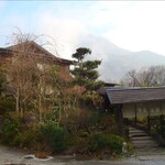 野蒜山荘 - 鄙びたイイ感じの外観