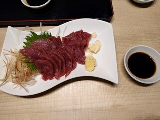 明治亭 - 馬刺し