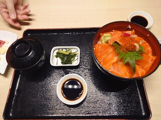 明治亭 - 清流丼