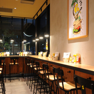 温かい接客と美味しいハンバーガーをご提供する居心地の良い空間