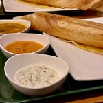 カレーリーブス カフェ＆レストラン - 