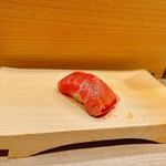 鮨と天ぷら にほんのうみ - 本まぐろ中とろ