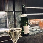 鳥さと - 乾杯のスパークリングワイン