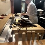 佳肴岡もと - たった6人のためにこの活け伊勢エビ