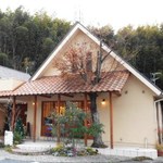 パティスリー かいと - リニューアルして可愛い外観