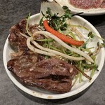 ジンギスカンOthello - 【2025.12.8(月)】焼いたお肉と野菜