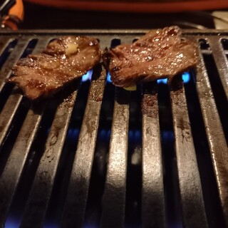 函館豚カルビホルモン研究所_2