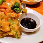 UOKIN食堂 - イカ墨の絶品ソース