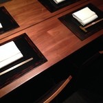 個室で、コース料理 1人 19000円(税・サービス料抜)のスタートです