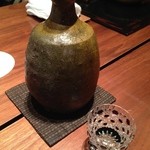 神楽坂 石かわ - 2杯目 純米大吟醸 手取川本流 (石川) 2合 2760円(税抜)